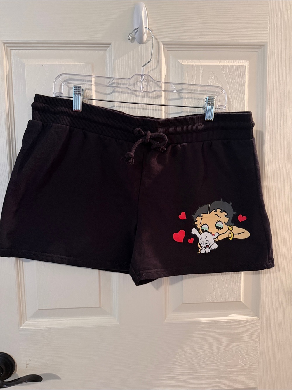 NWOT Betty Boop Black Lounge Shorts with Red Heart Graphic